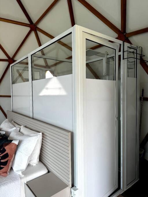 Lunar Holiday home *